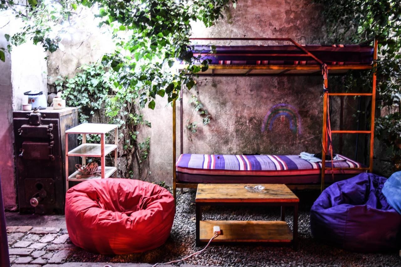 Zgarbi Hostel Tbilisi Exterior photo